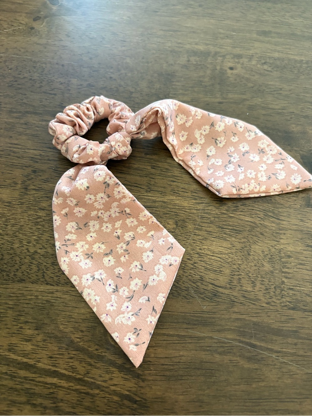 SHEIN Pink Floral Bow Scrunchie